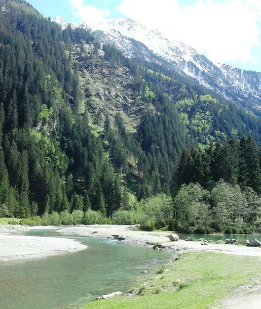 Stubaier Gletscher Fluss