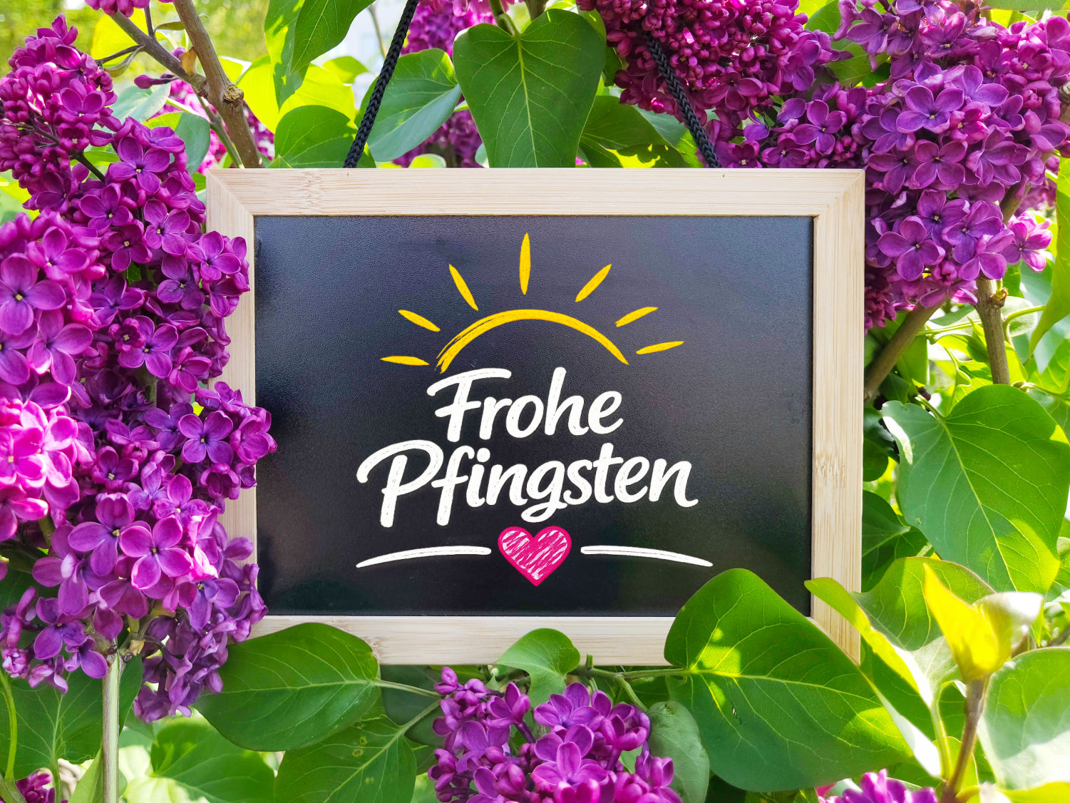 Frohe Pfingsten / Tafel & Flieder