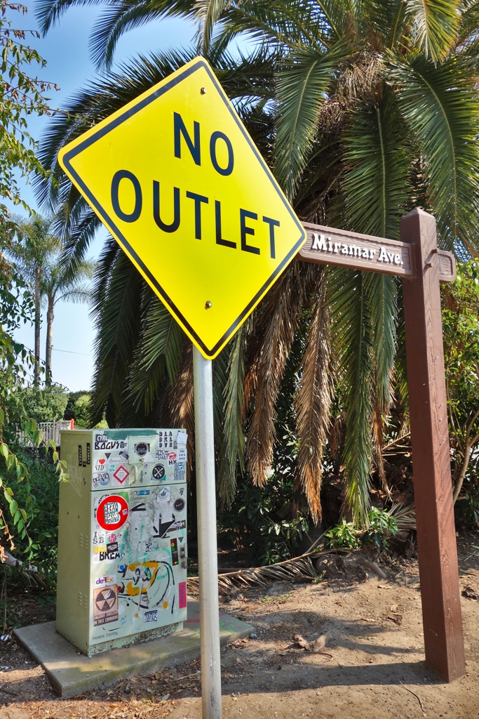 No Outlet No