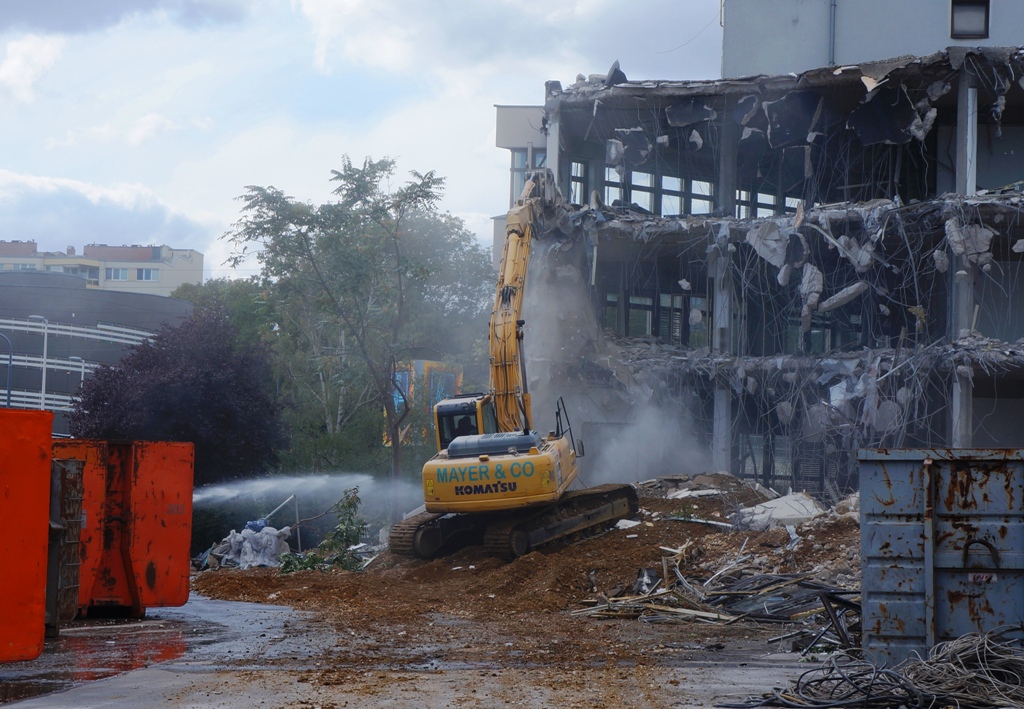 Schaufelbagger Gebäude Abriss