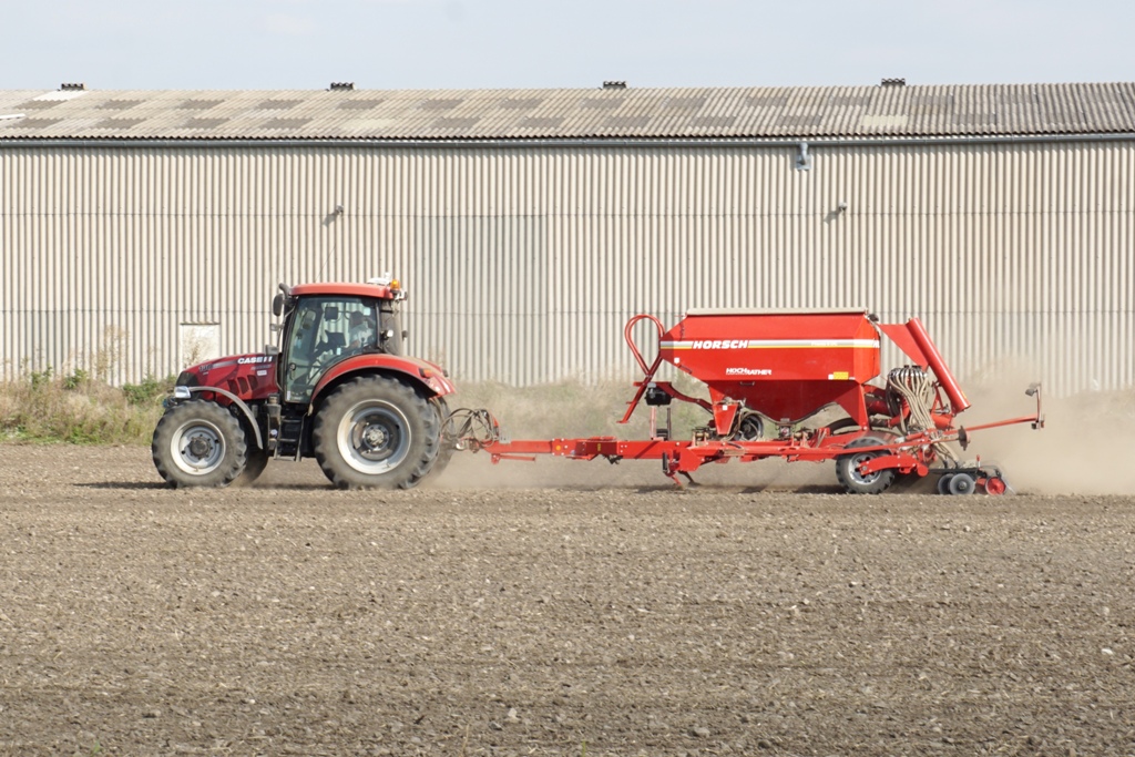 Traktor auf dem Feld