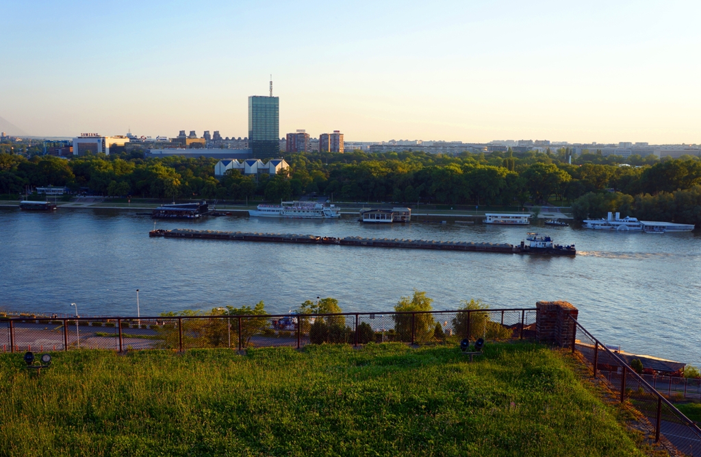 Aussicht auf USCE Tower in Belgrad