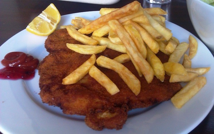 Wiener Schnitzel mit Pommes