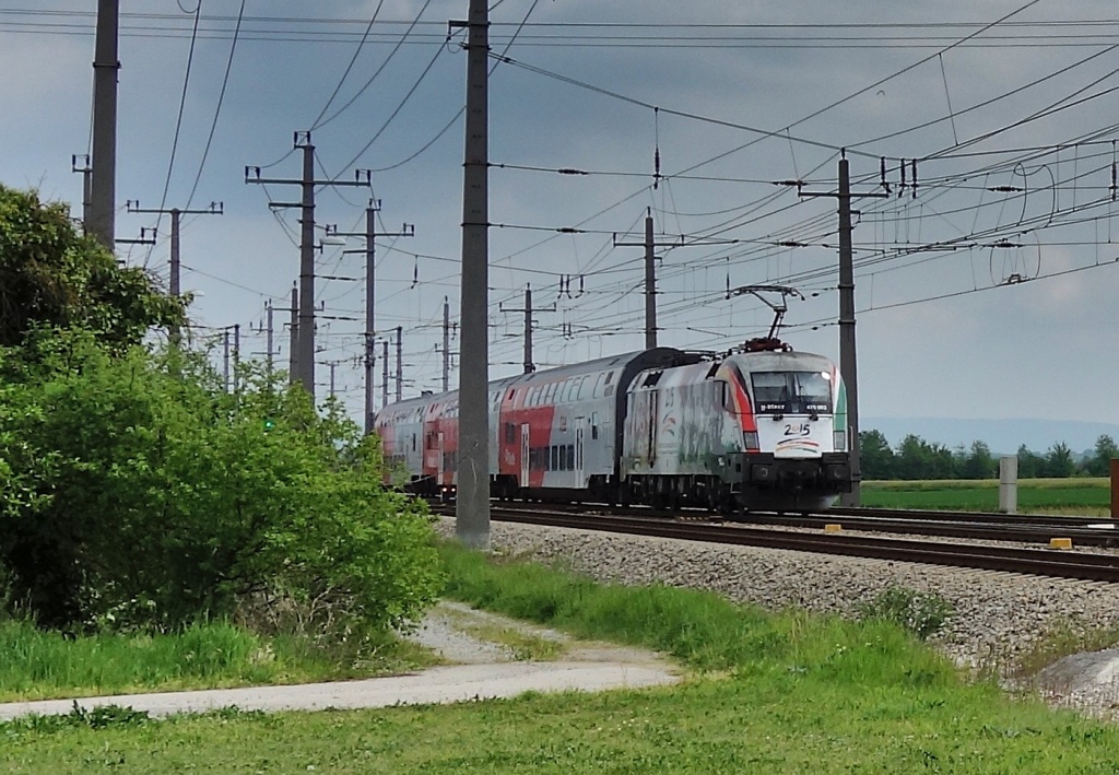 Achtung Zug fährt vorbei